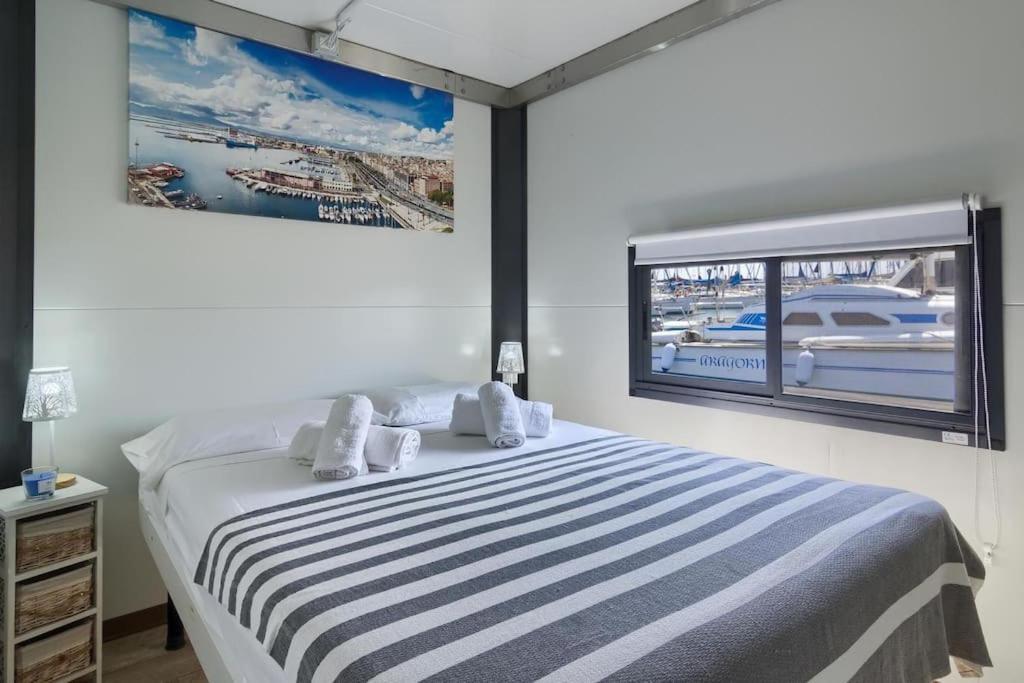 Houseboat Sardinia Suite Cagliari Ngoại thất bức ảnh