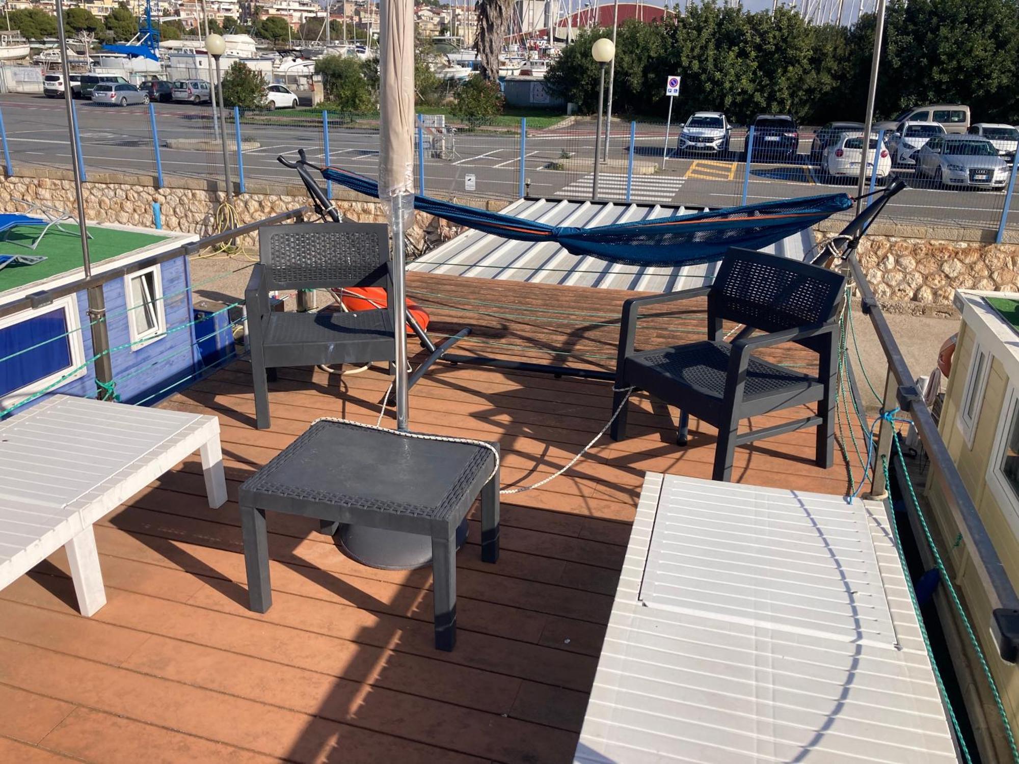 Houseboat Sardinia Suite Cagliari Ngoại thất bức ảnh